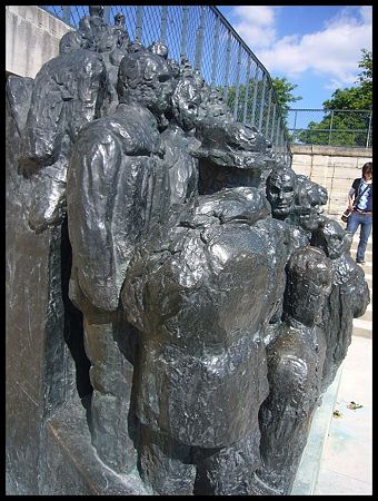 P2480298