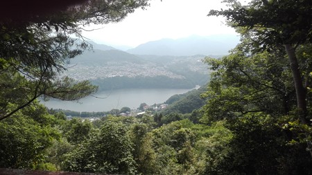 津久井の町を望む