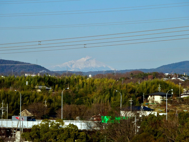 落合公園 水の塔から見えた御嶽山 - 1