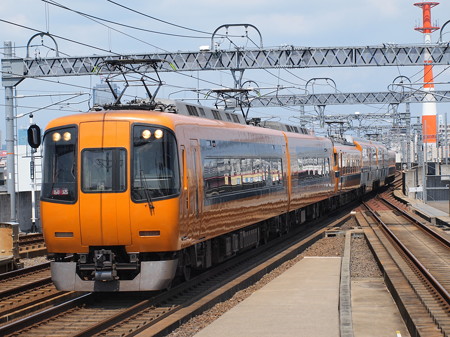 近鉄22000系回送 近鉄名古屋線八田駅