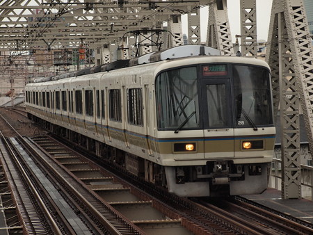 221系大和路快速 大阪環状線大正駅01