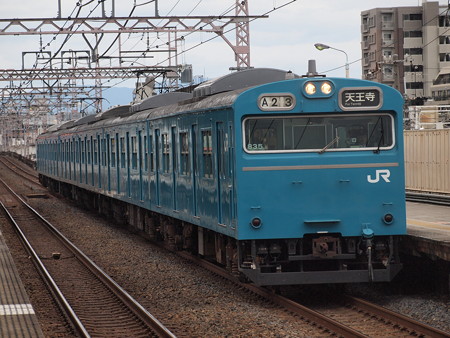 103系普通 阪和線美章園駅01