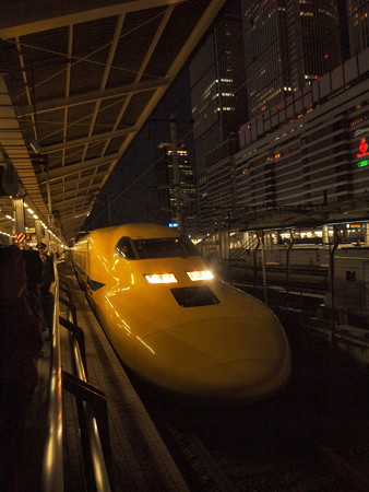 ドクターイエロー 東海道新幹線名古屋駅04