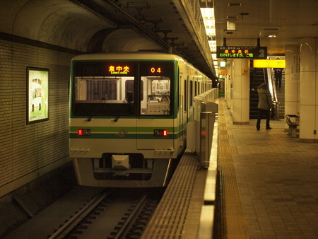 仙台市営地下鉄1000系南北線長町駅03
