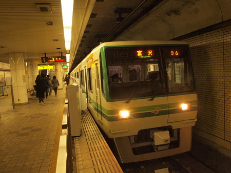 仙台市営地下鉄1000系南北線長町駅05