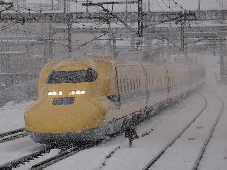 ドクターイエロー 東海道新幹線米原駅01