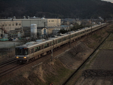 223系新快速 東海道本線安土~能登川02