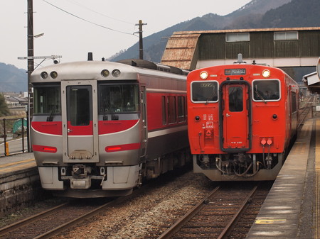 キハ189系特急はまかぜ播但線新井駅04