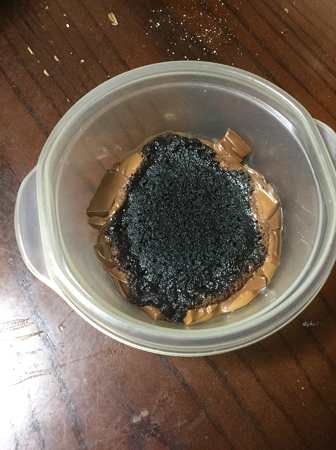 焦げた
