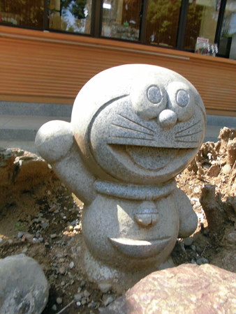 居木神社-16_キャラ-02ドラえもんb