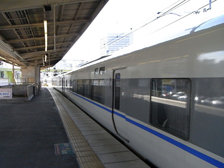 683系(新大阪駅)