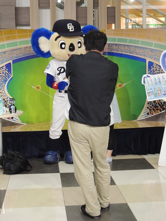 カメラマンは松下先生。