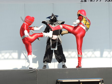ダブルキック!