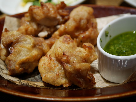 チキン(バジルソース付き)