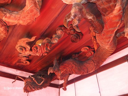 瀧尾神社 拝殿の龍 PC110797