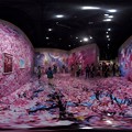 静岡県立美術館　「蜷川実花展」 360度パノラマ写真(3)