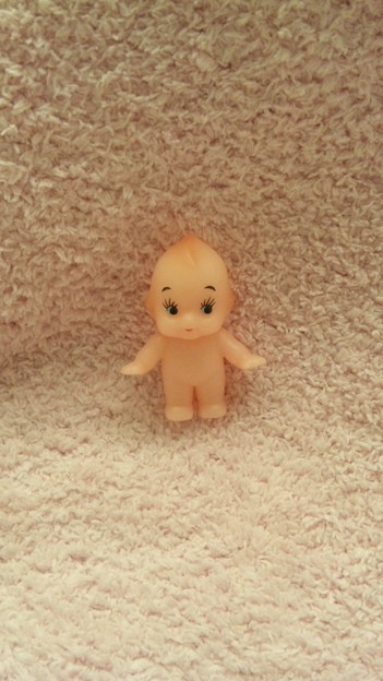 今日の検診で赤ちゃんの大きさのキューピーちゃんくれた かわいい 写真共有サイト フォト蔵
