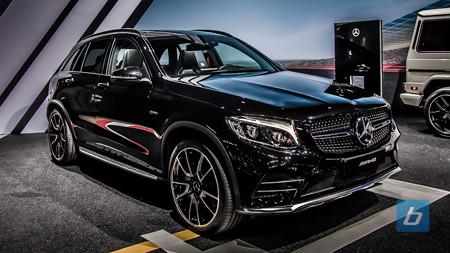 2017-mercedes-amg-glc43-nyias-2