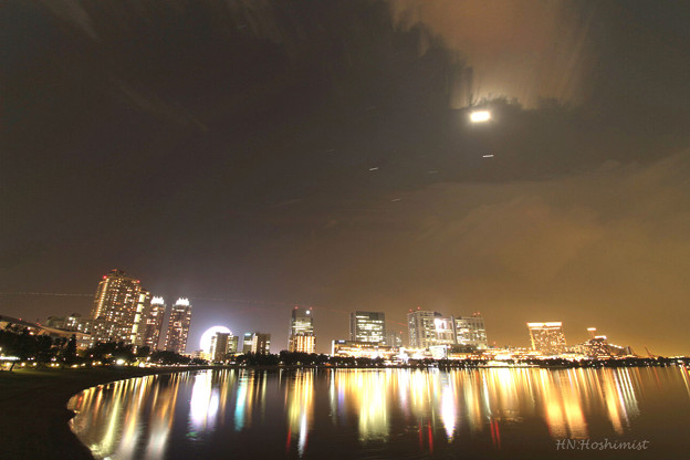 お台場の月夜