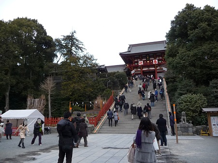 110115-八幡さま境内 (7)