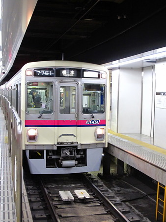 京王線(京王新宿駅)