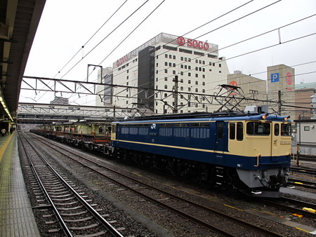 ＥＦ６５－１１０７＋チキ（八王子駅）３