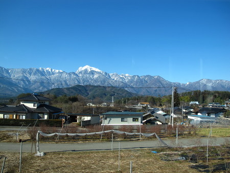 日野春駅過ぎたころの車窓