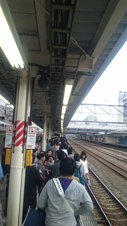八王子駅なぅ すごい人