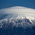 Photos: 2月1日富士宮からの昼間富士山～いい感じの笠雲が出現しました(^ ^)