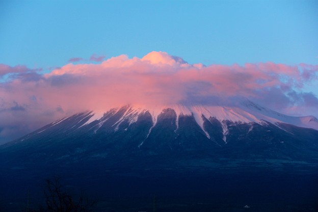 Photos: 2月10日富士市からの夕方富士山～ 山頂ポッコリ紅富士でした(^ ^)