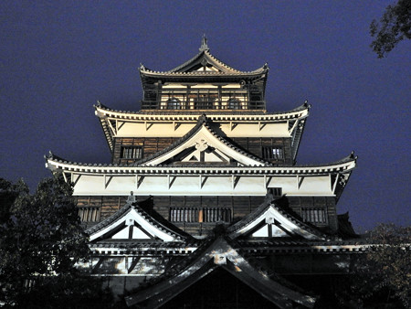 広島城ライトアップ13 第2層千鳥破風、第3層比翼千鳥破風