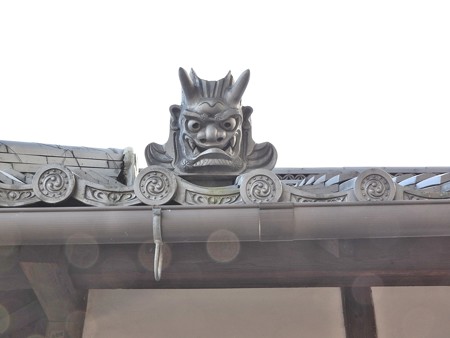 石山寺130 帰りの参道10 オーブ1