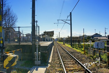 単線の駅・・相模線宮山駅にて・・