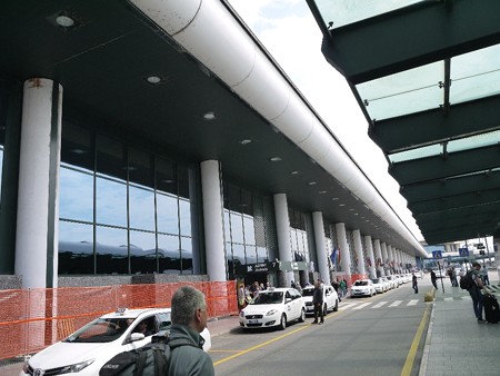 160518-06ミラノ空港