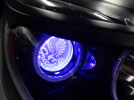 トヨタＡＱＵＡ　愛知県　プロジェクター内ＬＥＤ取付　フリーダムロゴ