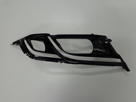 アルファード３０　ヘッドライトインナーブラックアウト　塗装後１