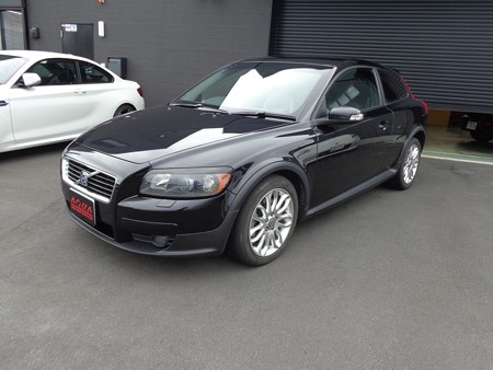 ボルボＣ３０　サンシールド施工　エアコン用添加剤