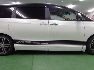 エスティマ　カーボンシート施工　サイドデカール　400