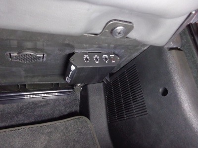 ＢＭＷ８４０群馬県　レイヤードサウンド取付　アンプ