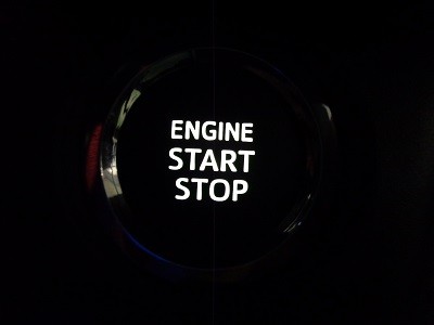 ヴォクシー　ＬＥＤ打ち替え　プッシュスタートボタン
