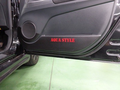 bB　ドアパネル傷防止シート　ＡＱＵＡＳＴＹＬＥロゴ　フロント運転席側
