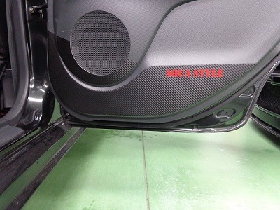 bB　ドアパネル傷防止シート　ＡＱＵＡＳＴＹＬＥロゴ　リア運転席側