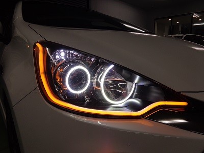 トヨタＡＱＵＡ　新潟県　ＮＥＷアウディ風ＬＥＤ＆イカリング　オレンジ