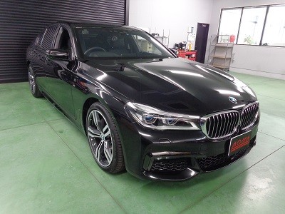 ＢＭＷ７シリーズ　レーダー・ＴＶキット取付