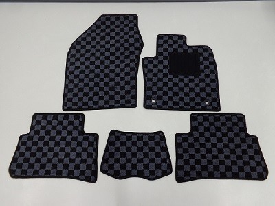 Ｃ－ＨＲマット　チェックグレー１台分