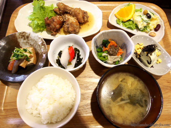 今日のランチ P3200062