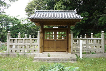 徳島藩主蜂須賀家墓所〔万年山墓所〕（治昭の墓） - 06