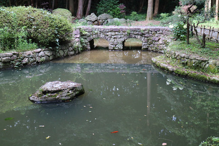 鏡池とメガネ橋 (2)