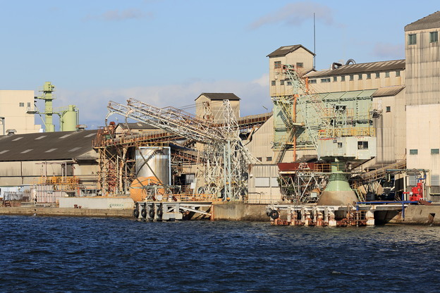 旧堺港の工場