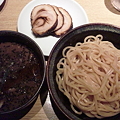黒胡麻つけ麺(並)780円...
